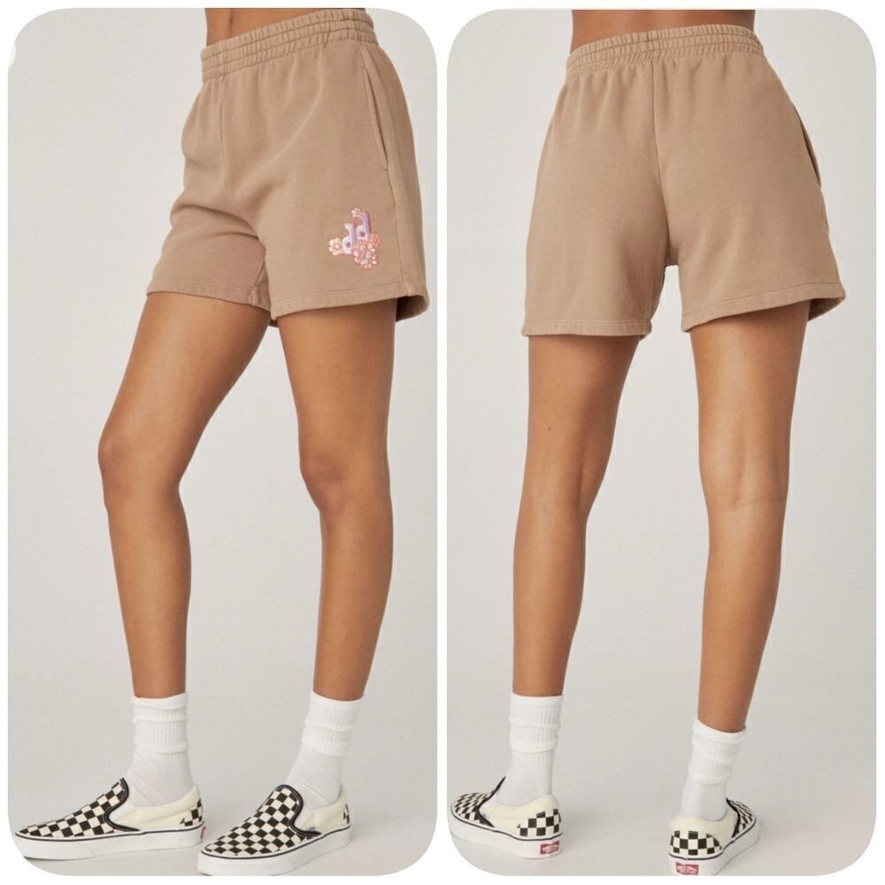Daydreamer Flower Logo Boyfriend Sweat Shorts
